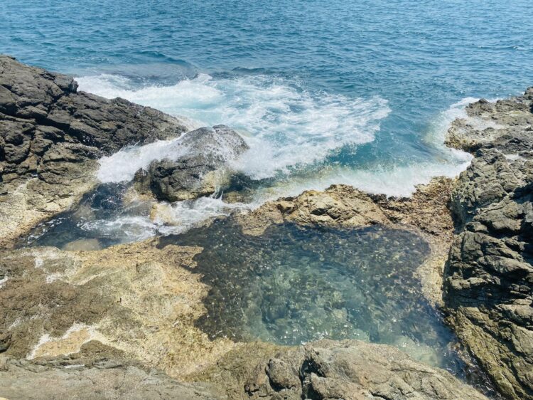 Mui Nghe - A Natural Pool Amidst the Sea - image 4