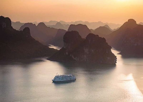Ha Long Bay