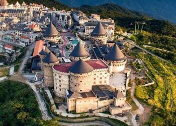 Complete Guide to Traveling from Da Nang to Ba Na Hills - Image 1