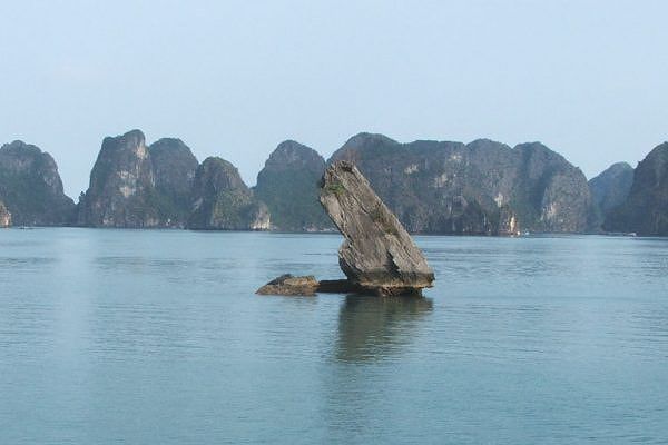 Kayaking in Ha Long Bay