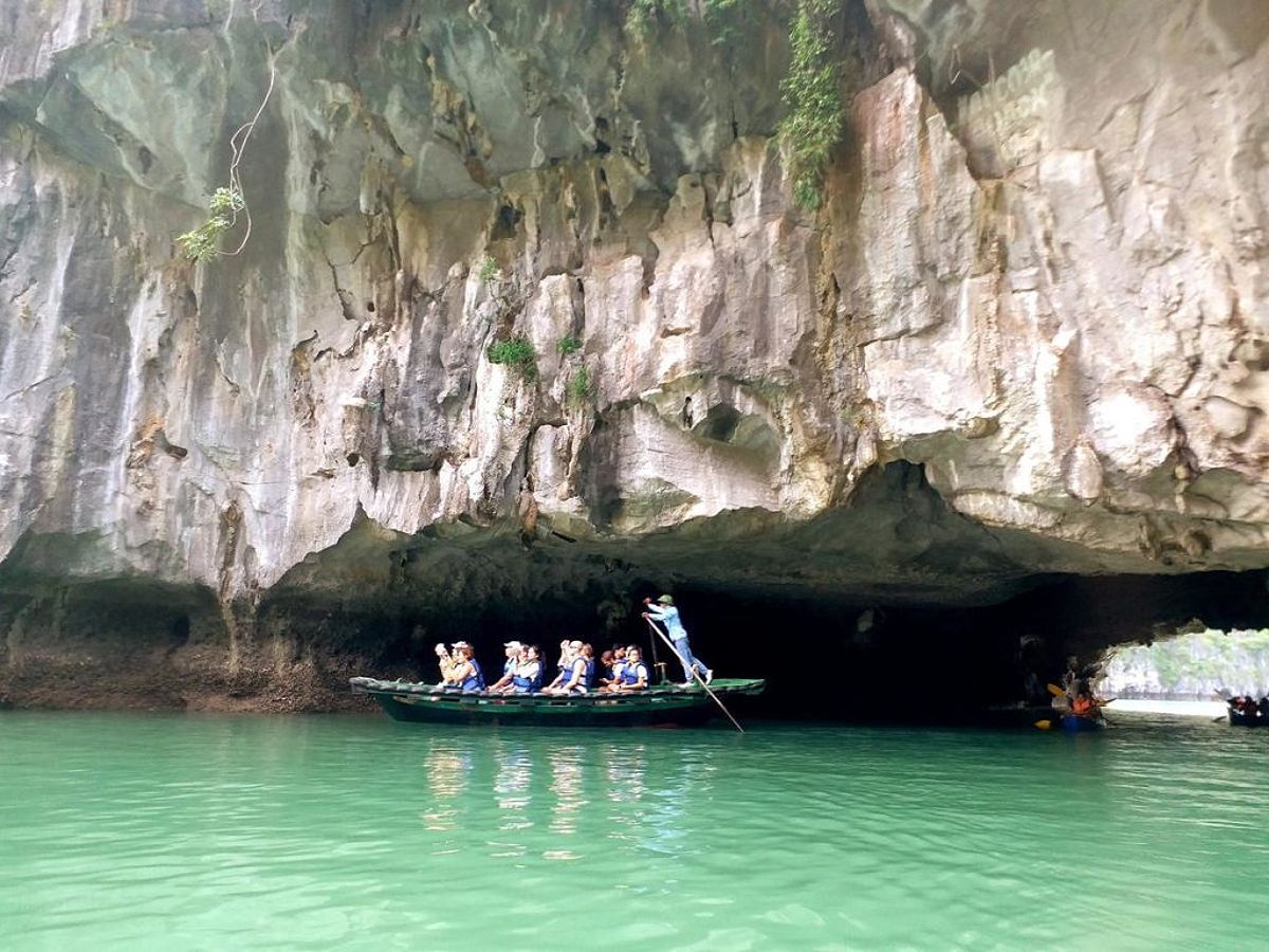 Luon Cave (Tunnel Cave)