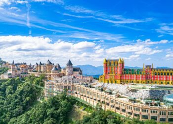 Reasons Why International Tourists Choose Ba Na Hills When Visiting Da Nang - image 1